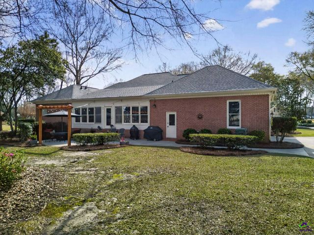 100 Club Place Court, Warner Robins, GA 31088