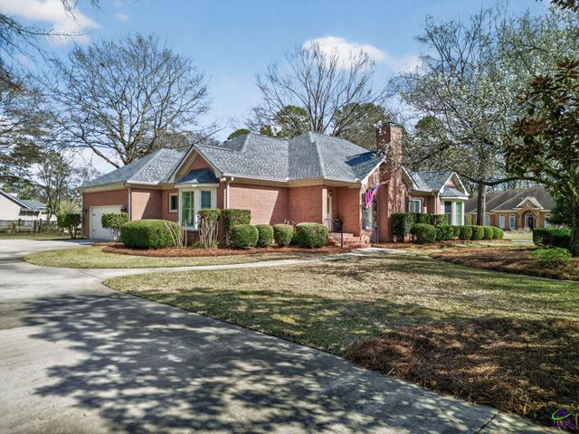 100 Club Place Court, Warner Robins, GA 31088