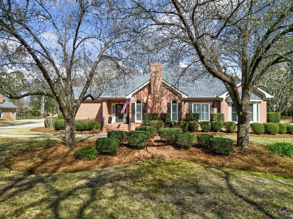 100 Club Place Court, Warner Robins, GA 31088