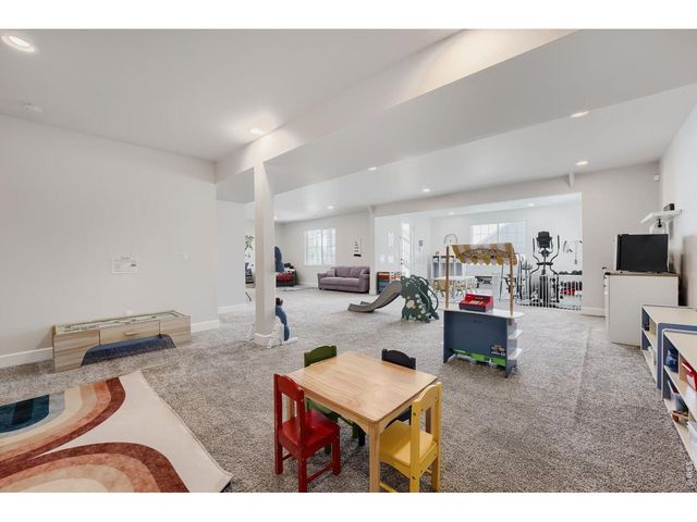 7170 S Uriah St, Aurora, CO 80016