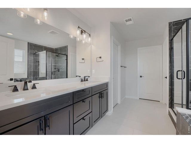 7170 S Uriah St, Aurora, CO 80016