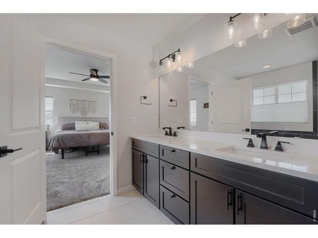 7170 S Uriah St, Aurora, CO 80016