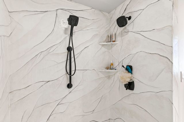 6030 Rock Way, Central Point, OR 97502