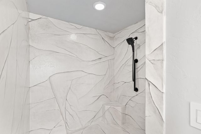 6030 Rock Way, Central Point, OR 97502