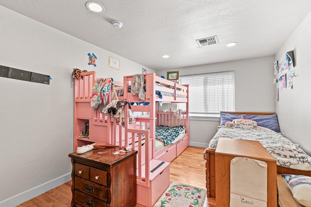 6030 Rock Way, Central Point, OR 97502