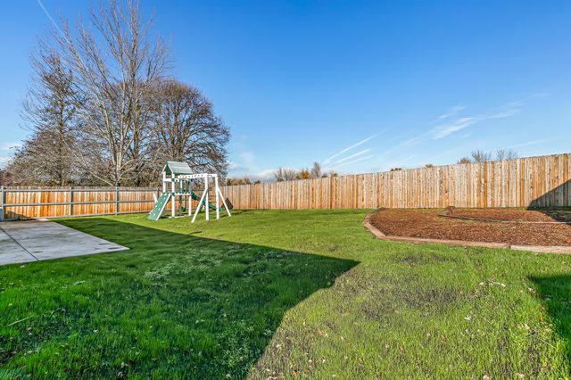 6030 Rock Way, Central Point, OR 97502