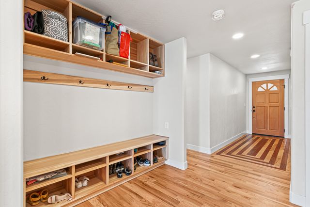 6030 Rock Way, Central Point, OR 97502