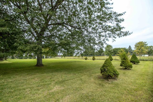 5014 W Dodge Road, Vienna Twp, MI 48420