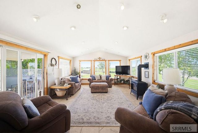 666 E 65th N, Idaho Falls, ID 83401