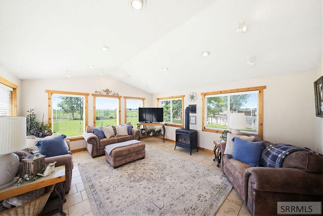 666 E 65th N, Idaho Falls, ID 83401