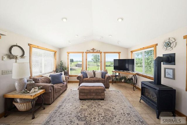 666 E 65th N, Idaho Falls, ID 83401
