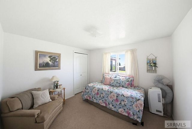 666 E 65th N, Idaho Falls, ID 83401