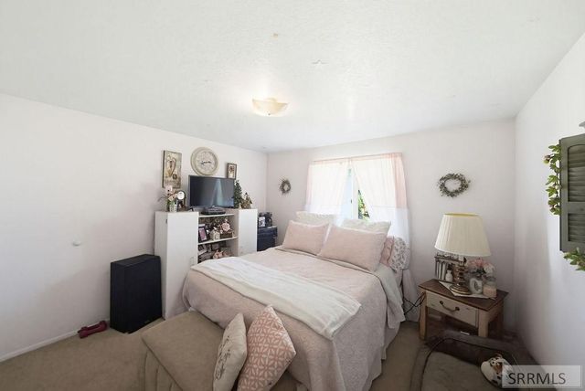 666 E 65th N, Idaho Falls, ID 83401