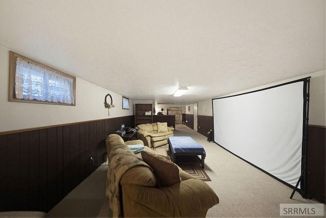 666 E 65th N, Idaho Falls, ID 83401