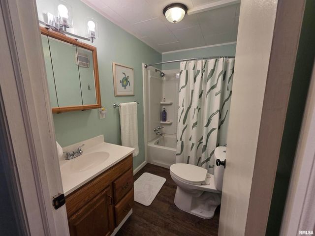 2422 1ST Street, Coal Valley, IL 61240