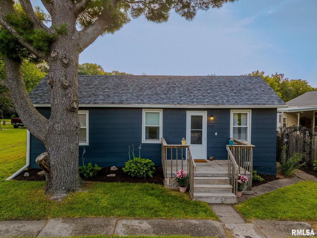 2422 1ST Street, Coal Valley, IL 61240