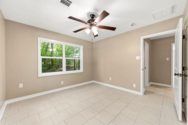 8330 Elm, Montgomery, TX 77316