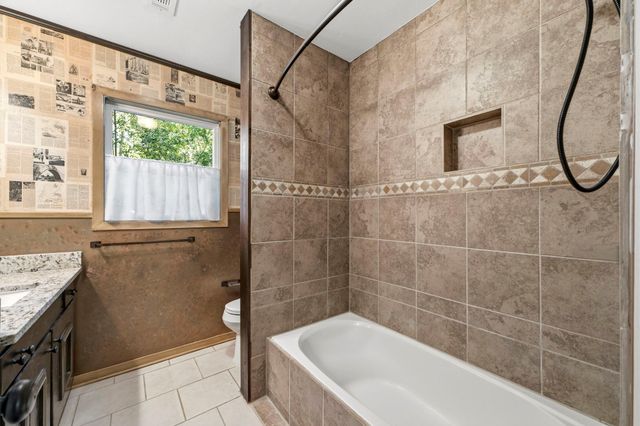 8330 Elm, Montgomery, TX 77316