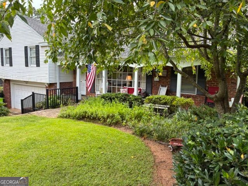 645 Patrick Place, Sandy Springs, GA 30328 — photo 2