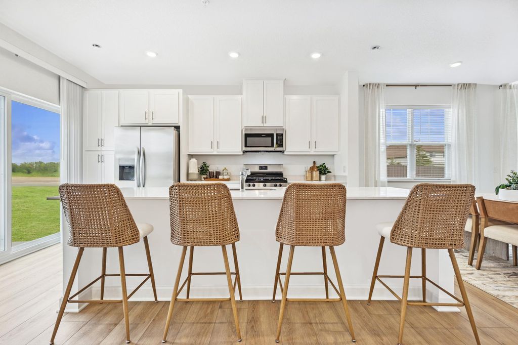 2151 Tyrone Drive, Shakopee, MN 55379
