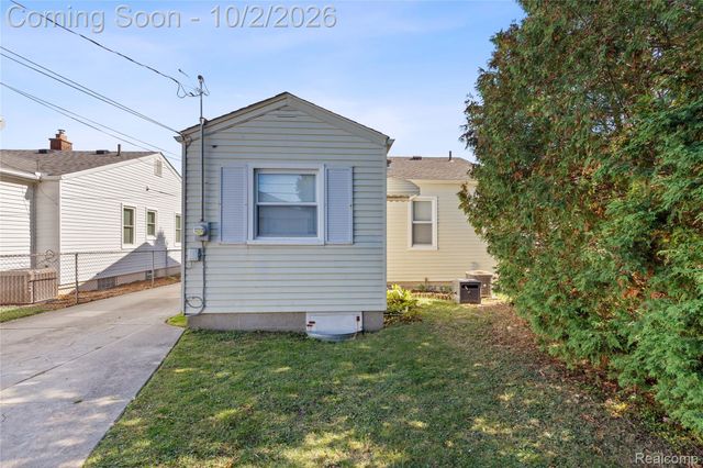 3876 20th Street, Wyandotte, MI 48192