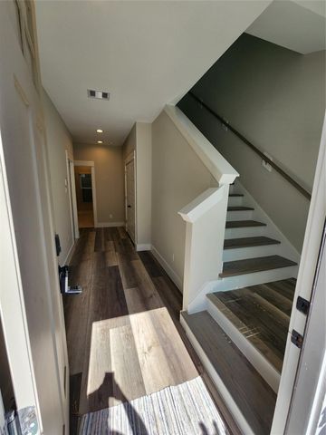 7710 Kivu Ln, Houston, TX 77055