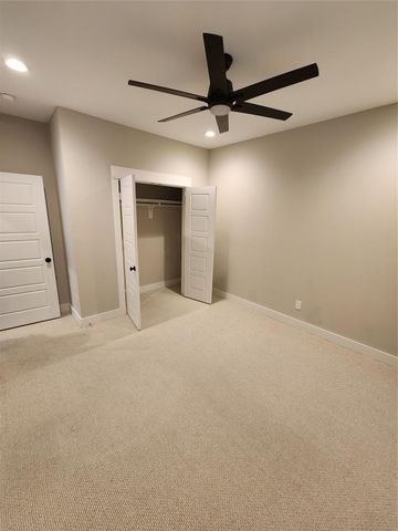 7710 Kivu Ln, Houston, TX 77055