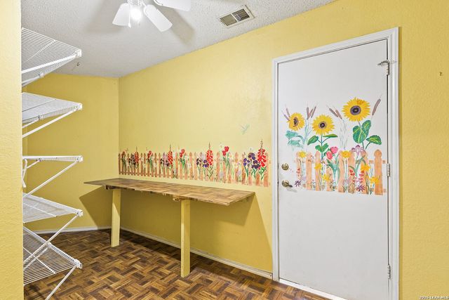 3801 HUNTERS GLN, Schertz, TX 78108