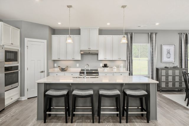 2420 Faber St, Murfreesboro, TN 37128