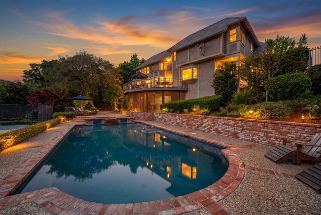 13958 Chester Avenue, Saratoga, CA 95070