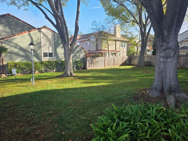 648 W Sunnyoaks Avenue, Campbell, CA 95008