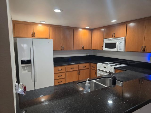 648 W Sunnyoaks Avenue, Campbell, CA 95008