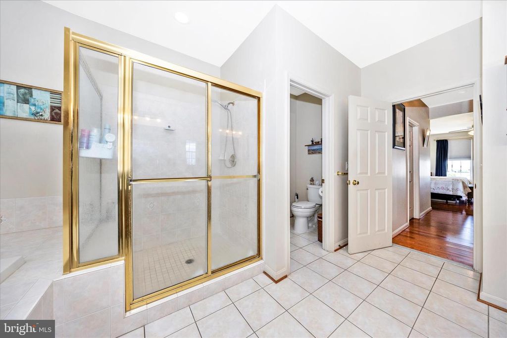 Image 18 of property listing at 4739 ELMER DERR RD, Frederick, MD 21703