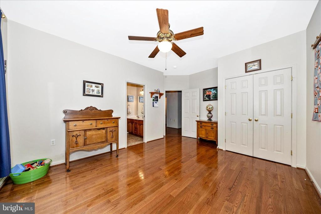 Image 21 of property listing at 4739 ELMER DERR RD, Frederick, MD 21703