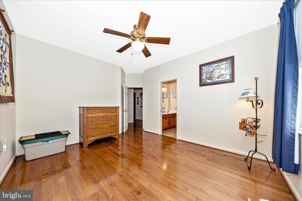 Image 23 of property listing at 4739 ELMER DERR RD, Frederick, MD 21703