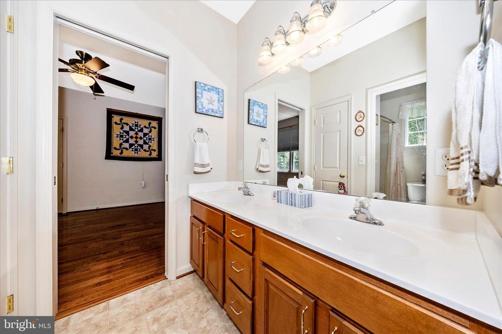 Image 24 of property listing at 4739 ELMER DERR RD, Frederick, MD 21703