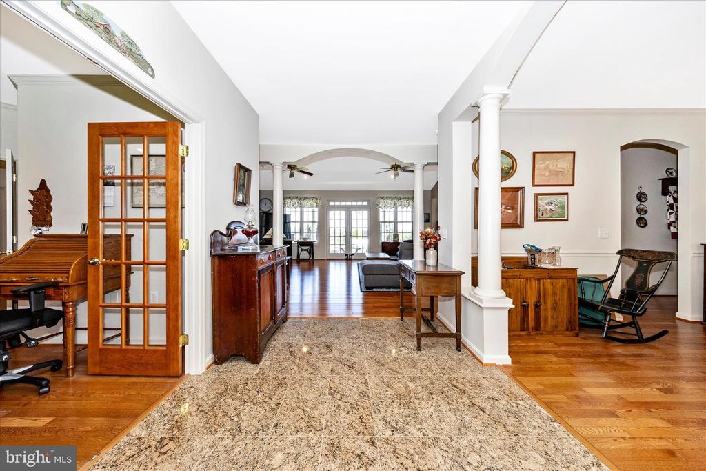 Image 3 of property listing at 4739 ELMER DERR RD, Frederick, MD 21703