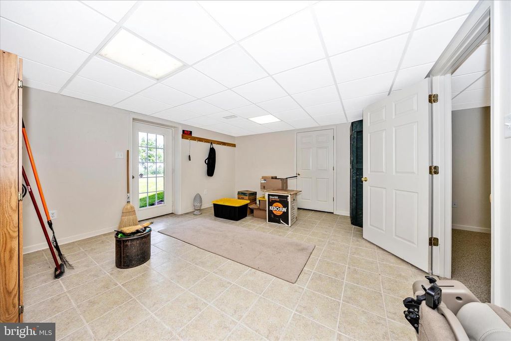 Image 34 of property listing at 4739 ELMER DERR RD, Frederick, MD 21703