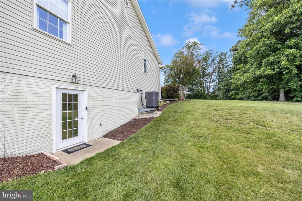 Image 49 of property listing at 4739 ELMER DERR RD, Frederick, MD 21703