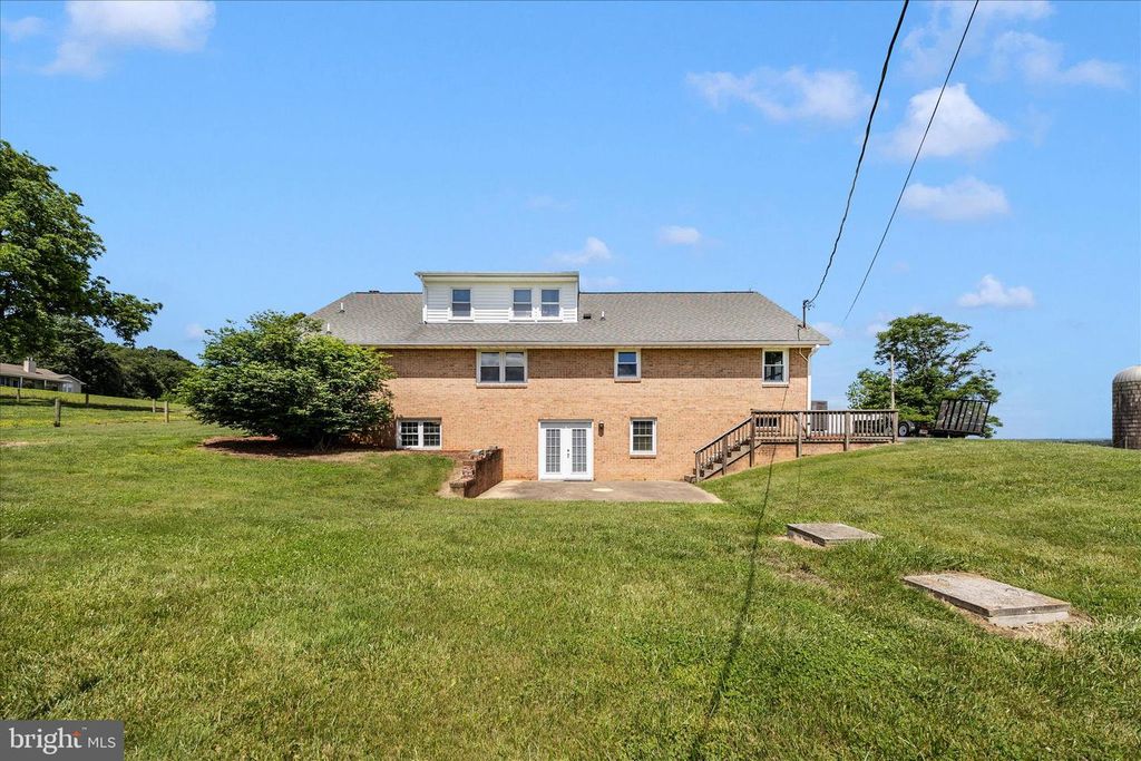 Image 54 of property listing at 4739 ELMER DERR RD, Frederick, MD 21703