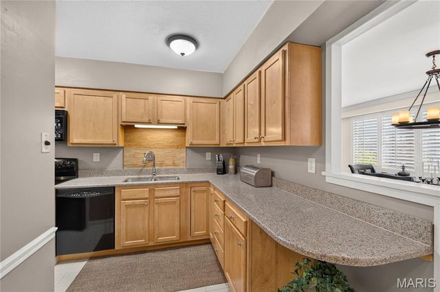 900 S Hanley Road 4C, Clayton, MO 63105