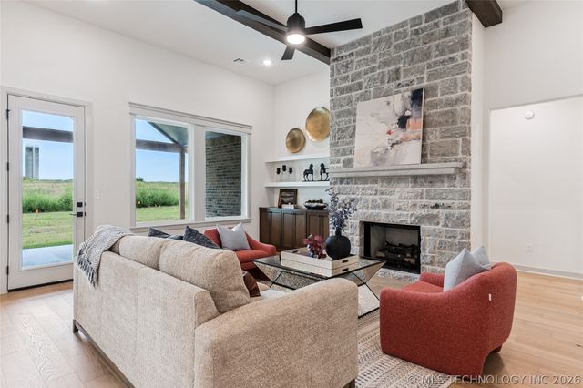 2325 E 134th Circle, Bixby, OK 74008