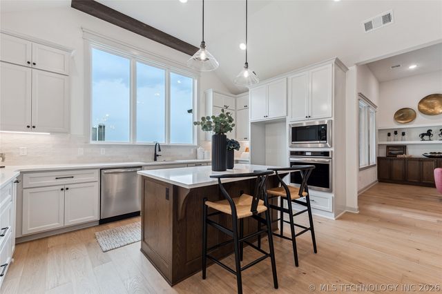 2325 E 134th Circle, Bixby, OK 74008