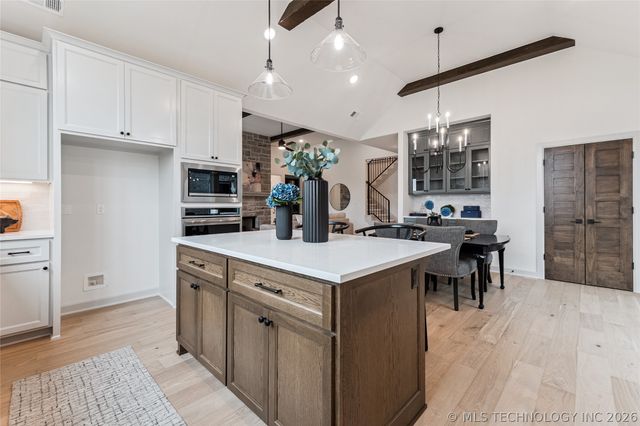 2325 E 134th Circle, Bixby, OK 74008