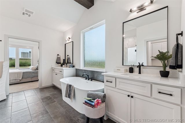 2325 E 134th Circle, Bixby, OK 74008