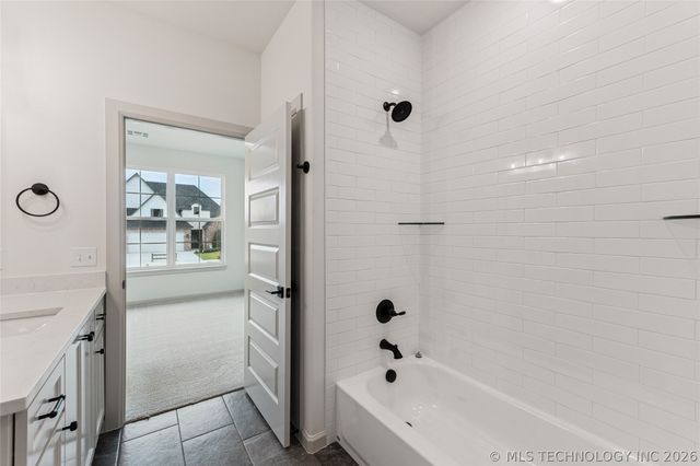 2325 E 134th Circle, Bixby, OK 74008