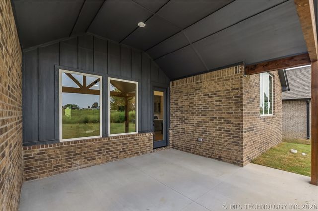 2325 E 134th Circle, Bixby, OK 74008