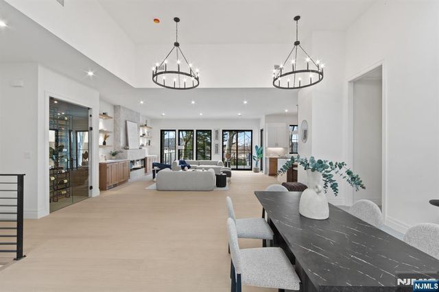 580 Nordhoff Drive, Leonia, NJ 07605