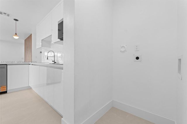 7570 Venetian St, Miramar, FL 33023