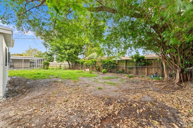 7570 Venetian St, Miramar, FL 33023